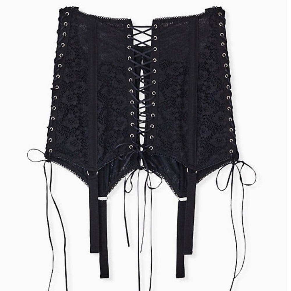 Torrid 🔥😍 sexy lace corset bustier 1 plus - Picture 2 of 7